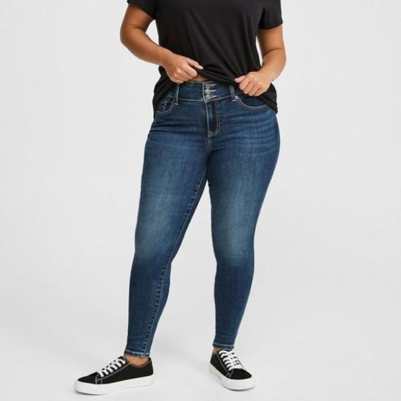 Torrid NWT Jegging Supersoft High Rise Jeans in Blue Grotto Wash Size 22 - Picture 1 of 10
